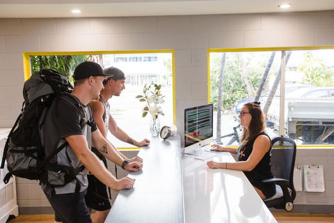 Mad Monkey Backpackers Village - Accommodation Mermaid Beach 0