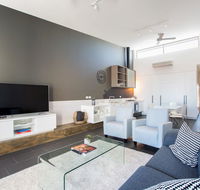 Magnificent Apartment  FREE car park near CBD - Accommodation Mermaid Beach