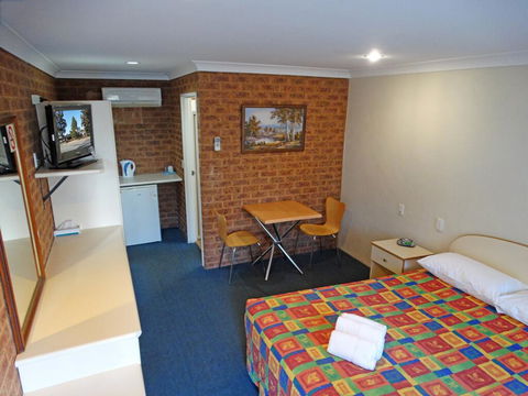 MAS Country Colonial Motor Inn - Accommodation Mermaid Beach 1