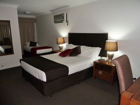 McNevins Tamworth Motel - Accommodation Mermaid Beach 0