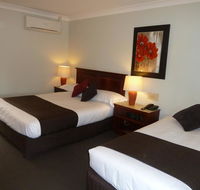 McNevins Warwick Motel - Accommodation Mermaid Beach