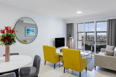 Meriton Suites Bondi Junction - Accommodation Mermaid Beach 0