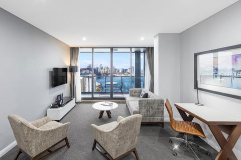 Meriton Suites North Sydney - Accommodation Mermaid Beach 0
