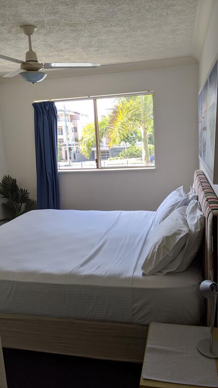Mermaid Beach Apartment - Accommodation Mermaid Beach 1