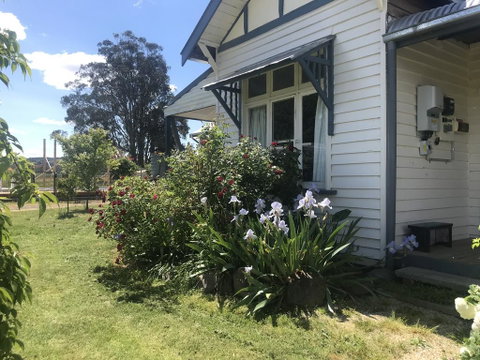 Merton Manor - Accommodation Mermaid Beach 2