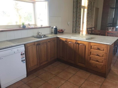 Merton Manor - Accommodation Mermaid Beach 1