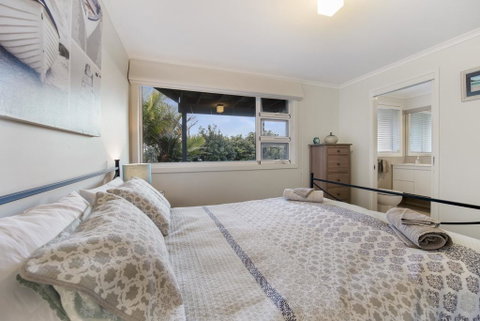 Mitchell Pde 118 Mollymook - Accommodation Mermaid Beach 2