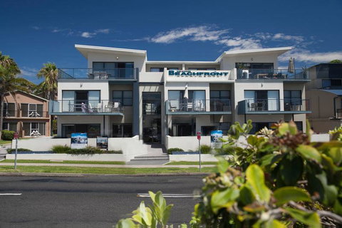 Mollymook Luxury Beachfront Apartment 3 - Accommodation Mermaid Beach 1