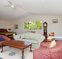 Morisset Waterfront 1bdr Studio looking over Trinity Marina - Accommodation Mermaid Beach