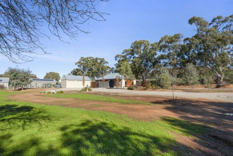 Moss's Place - Accommodation Mermaid Beach 1