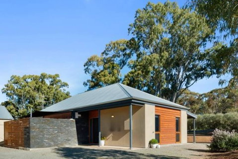 Moss's Place - Accommodation Mermaid Beach 0