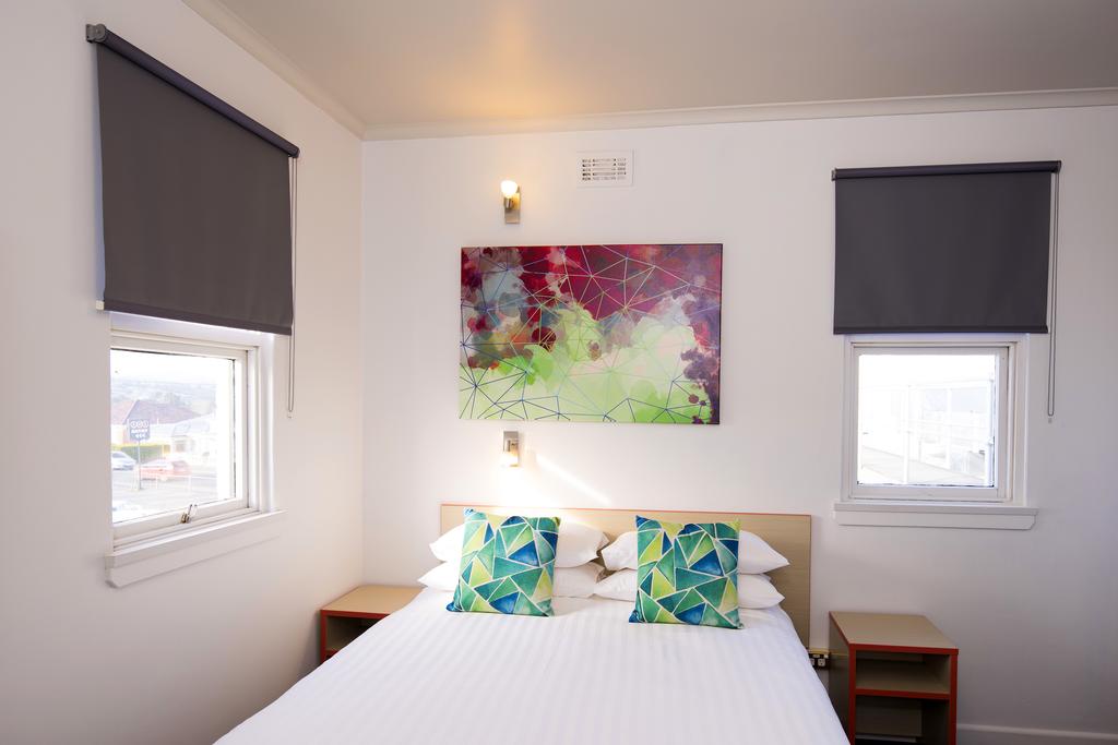  Accommodation Mermaid Beach