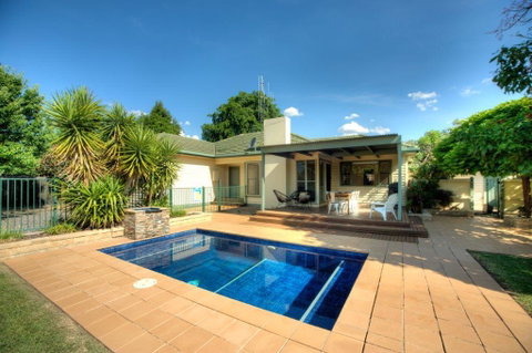 Murray House - Accommodation Mermaid Beach 0
