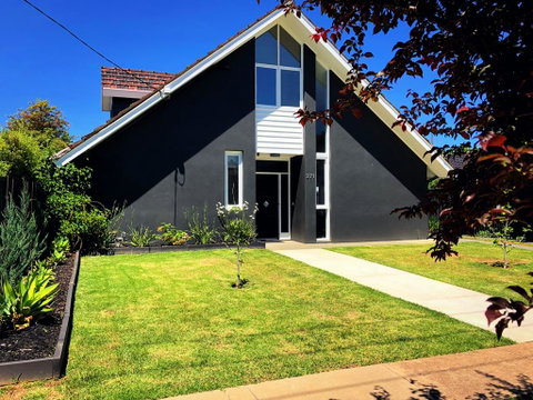 Murray's Place On Pakenham - Accommodation Mermaid Beach 1