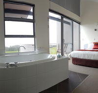Cosy Corner Sea View Apartments - Accommodation Mermaid Beach