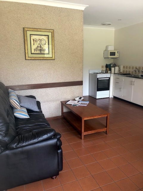 Augusta Escape Holiday Units - Accommodation Mermaid Beach 4