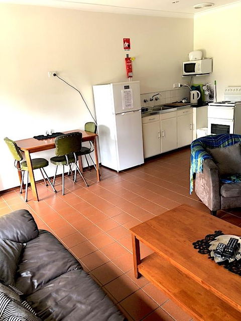 Augusta Escape Holiday Units - Accommodation Mermaid Beach 16