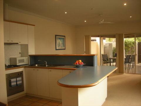 Dunes Scarborough Beach - Accommodation Mermaid Beach 14