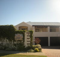 Dunes Scarborough Beach - Accommodation Mermaid Beach