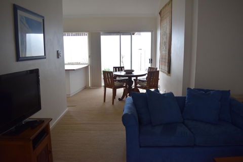 Dunes Scarborough Beach - Accommodation Mermaid Beach 8
