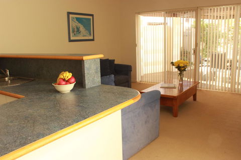 Dunes Scarborough Beach - Accommodation Mermaid Beach 3