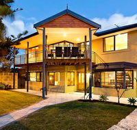 Mullaloo Beachfront Retreat - Accommodation Mermaid Beach