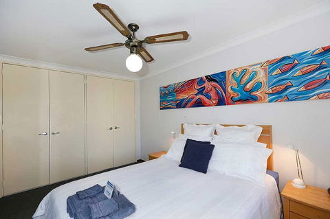 Beachfront @ Scarbs - Accommodation Mermaid Beach 7