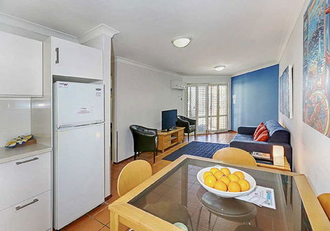 Beachfront @ Scarbs - Accommodation Mermaid Beach 1