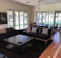 Caves Road Guest Houses - Accommodation Mermaid Beach