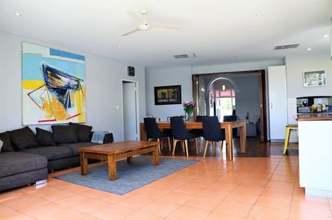 Fremantle Heritage Home For You To Enjoy! - Accommodation Mermaid Beach 12