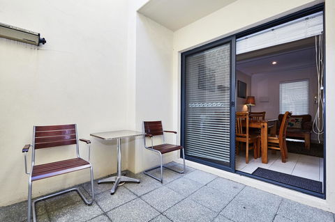 Fremantle Townhouse Unit 6 - Accommodation Mermaid Beach 2
