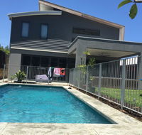 The Pool House - Fremantle - Accommodation Mermaid Beach