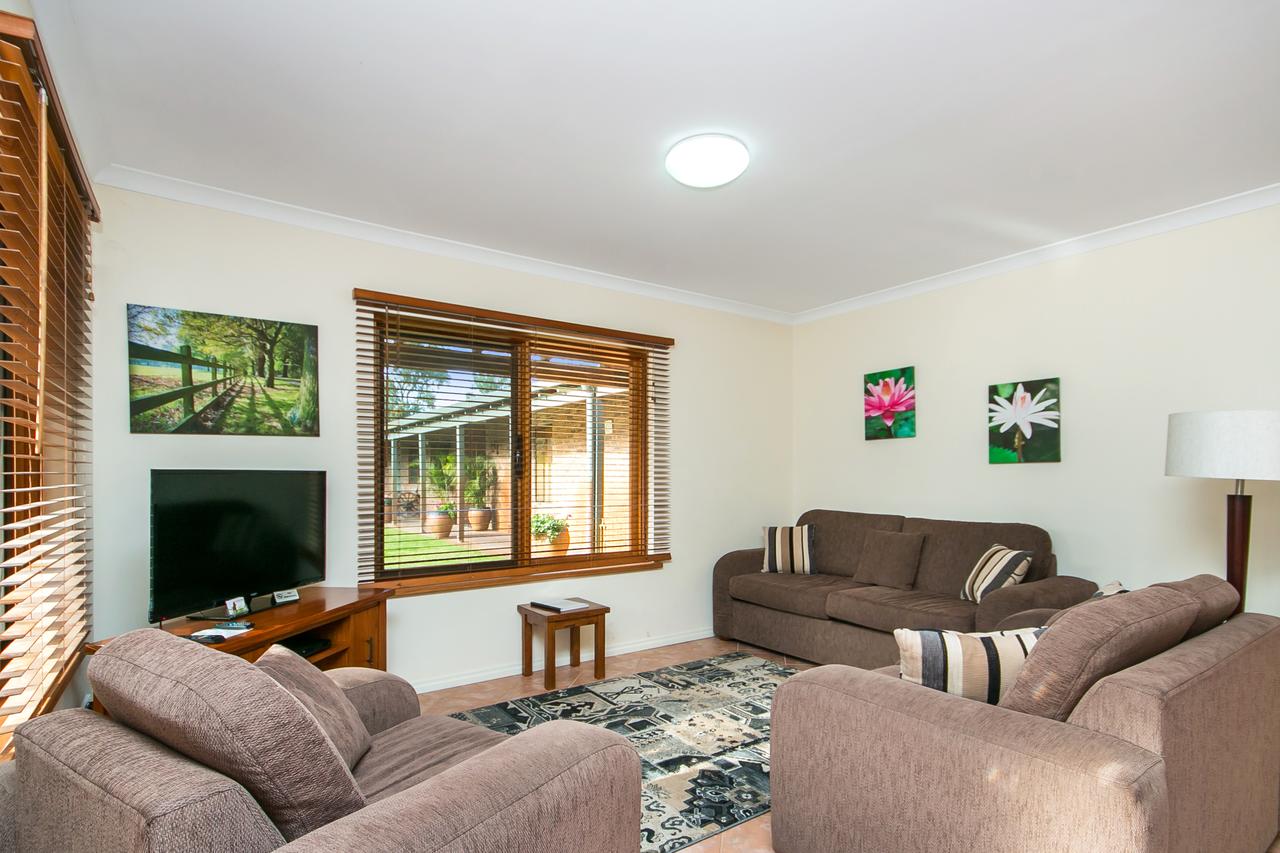 Haynes WA Accommodation Mermaid Beach