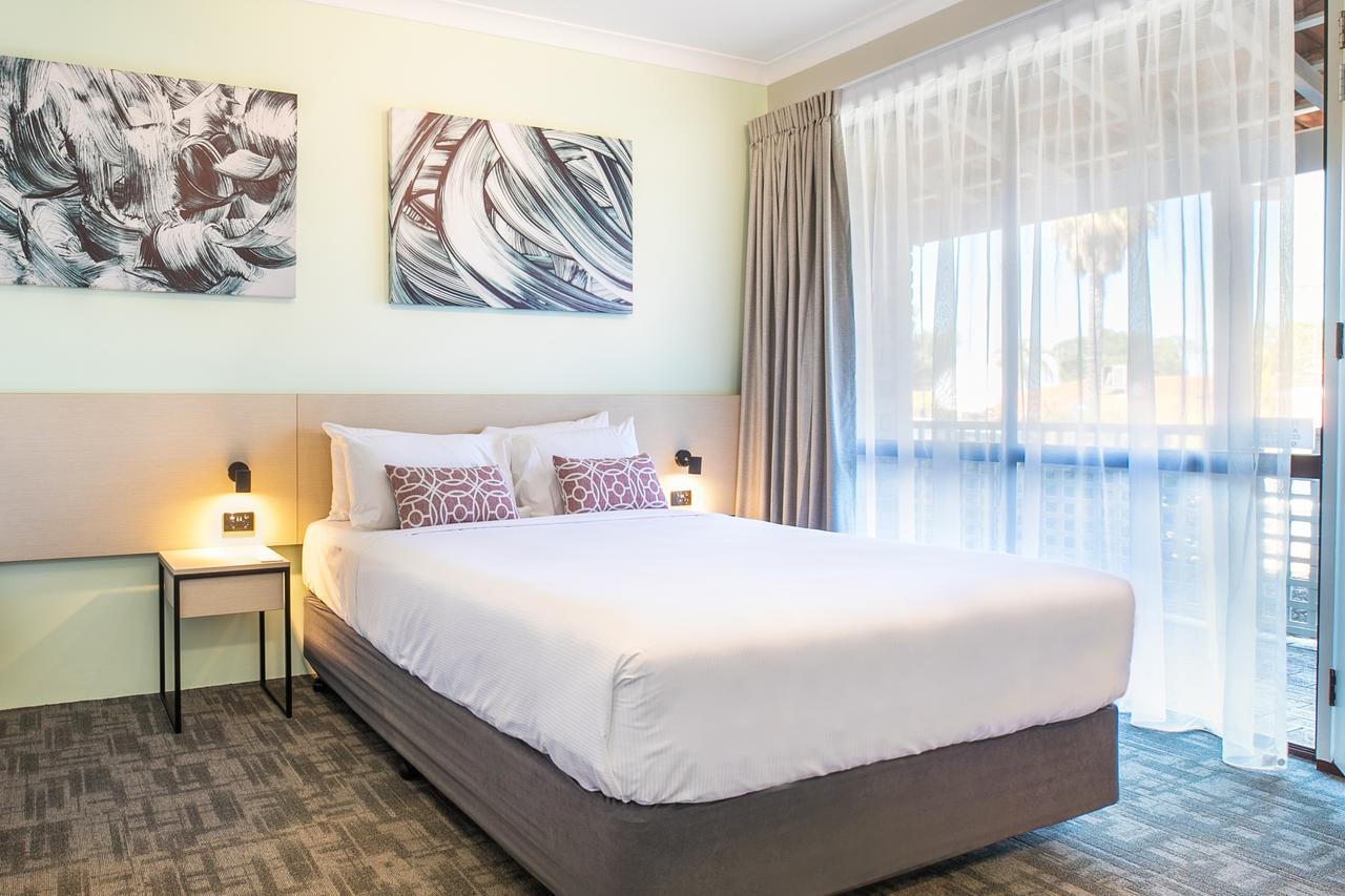  Accommodation Mermaid Beach