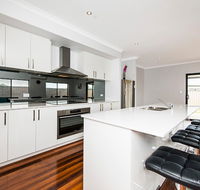 Vacation Home - Accommodation Mermaid Beach