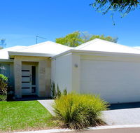 Contemporary Cove - Quindalup - Accommodation Mermaid Beach