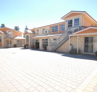 Yot Spot Apartments - Accommodation Mermaid Beach