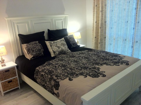 Applegate Lane Chalet - Accommodation Mermaid Beach 9