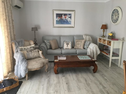 Applegate Lane Chalet - Accommodation Mermaid Beach 10