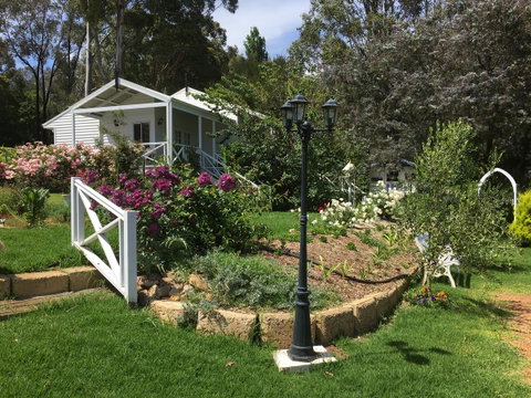 Applegate Lane Chalet - Accommodation Mermaid Beach 4