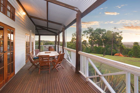 The Farmhouse - Accommodation Mermaid Beach 4