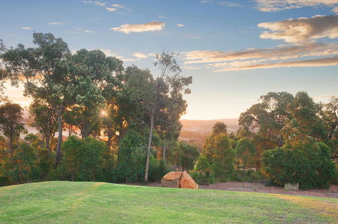 The Farmhouse - Accommodation Mermaid Beach 3