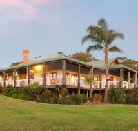 The Farmhouse - Accommodation Mermaid Beach