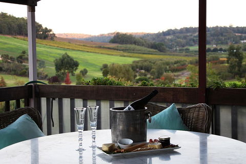 Bickley Valley Cottage - Accommodation Mermaid Beach 1