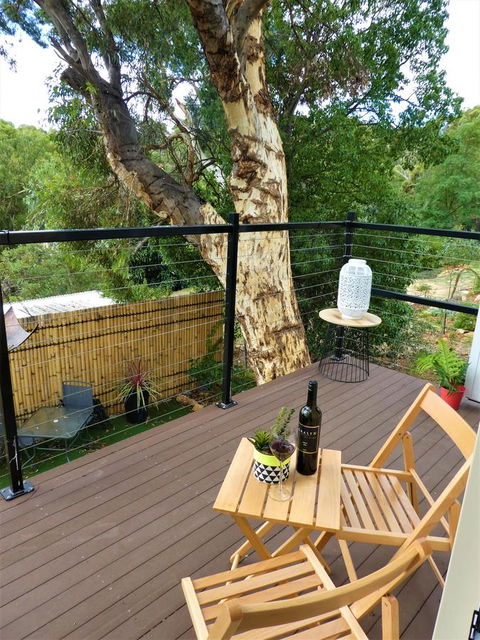 Treetops Cottage - Accommodation Mermaid Beach 28