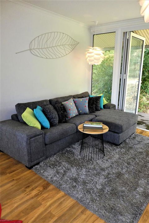 Treetops Cottage - Accommodation Mermaid Beach 17