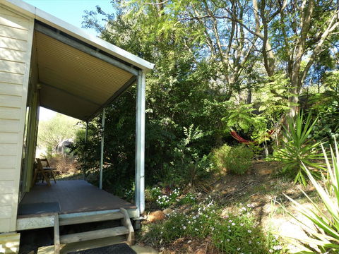 Treetops Cottage - Accommodation Mermaid Beach 9