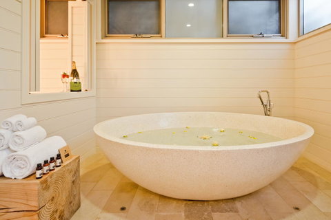 Injidup Spa Retreat - Accommodation Mermaid Beach 7