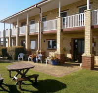 Baywatch Manor Augusta - Accommodation Mermaid Beach