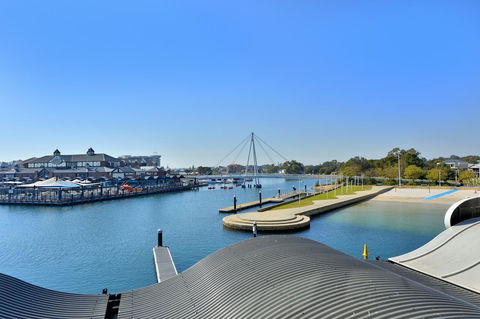 Dolphin Quay Apartments - Accommodation Mermaid Beach 7